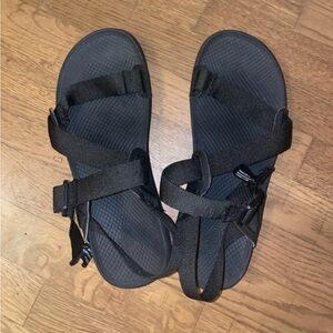 Men’s black Chaco sandals never used